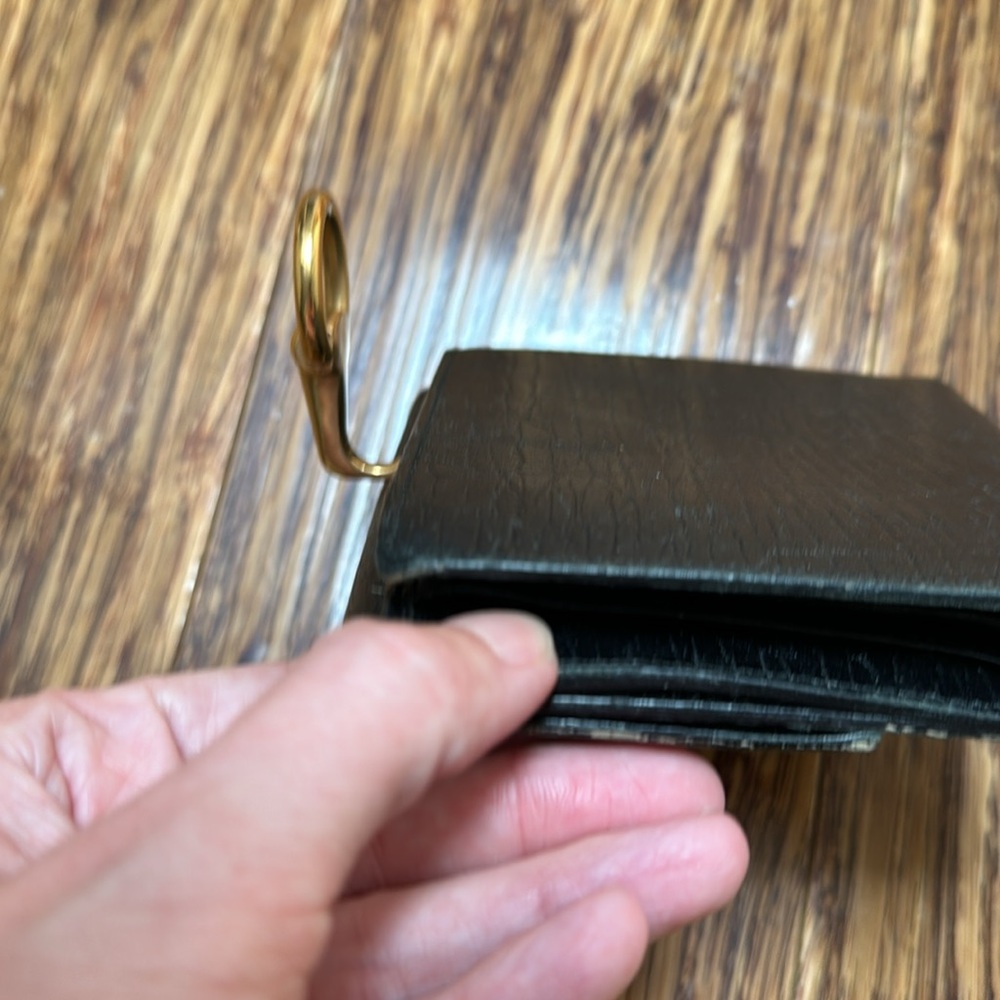 GUCCI black leather gold hardware bifold square wallet - Picture 12 of 13